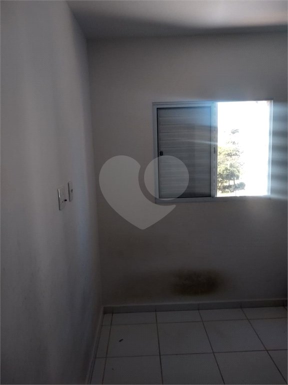 Apartamento para venda no Condomínio Residencial Parque dos Manacás