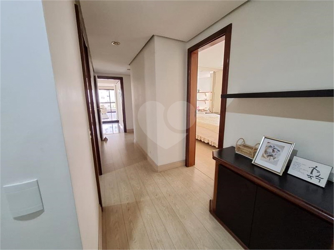 Apartamento, a venda, com 300m² de área privativa, 4 suítes, 4 vagas - Santana / SP
