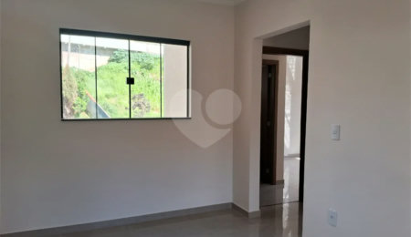 Apartamento à venda com 2 quartos, sendo 1 suíte,  em Jardim Vitória, Poços de Caldas, MG