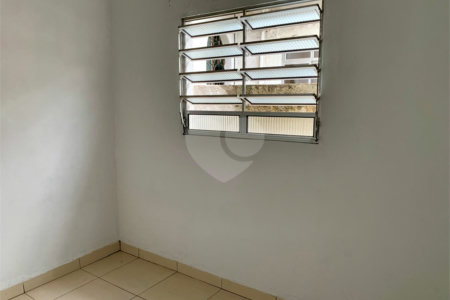 Sobrado de 150m2 com 4 dormitórios e 1 vaga à venda na Chácara Inglesa