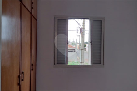 Apartamento no Condomínio Residencial Itaipu