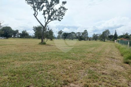 Loteamento Residencial no Condomínio Vila Pinhal do Broa