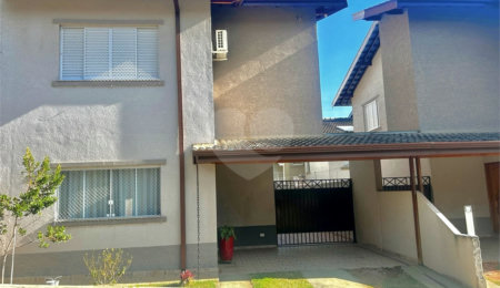 Casa à venda com 3 quartos, sendo 1 suíte,  em Jardim Estância Brasil, Atibaia, SP