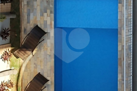 Apartamento no Condomínio Parque das Acácias.