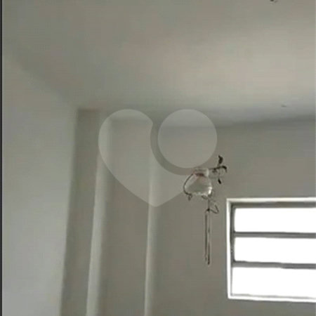 Apartamento na Liberdade para venda