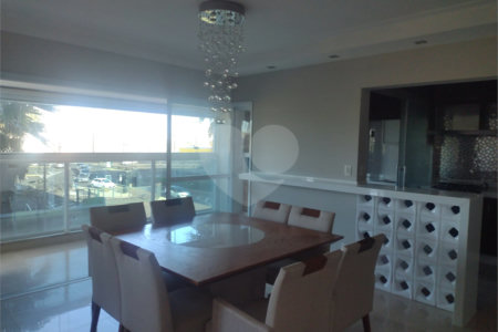 Apartamento á venda no Condomínio Edifício Murano
