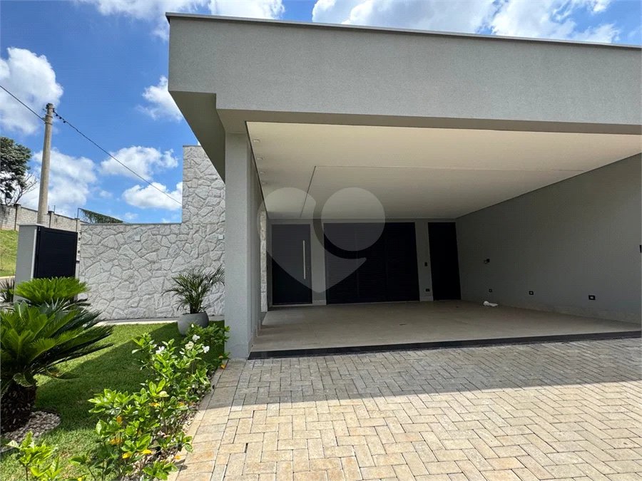 Casa térrea com 3 suítes á venda no Damha 2 de Piracicaba - SP.