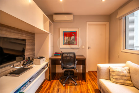 Apartamento Campo Belo à Venda 274 m² 4 Suítes 4 Vagas com Clima de Casa e Vista Verde