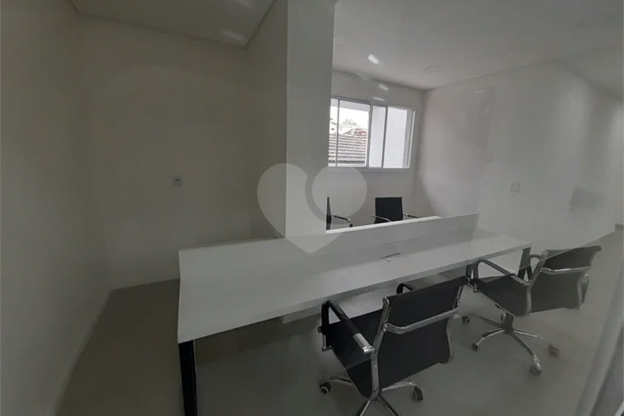 Apartamento novíssimo - 1a locação