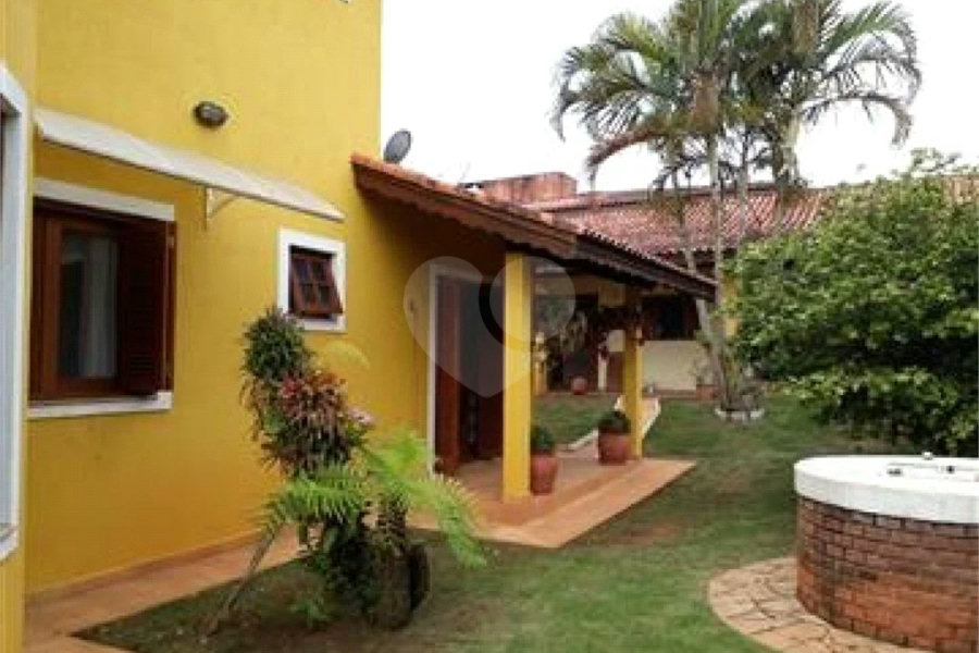 Casa à venda com 3 suítes em Estância Santa Maria do Laranjal, Atibaia, SP