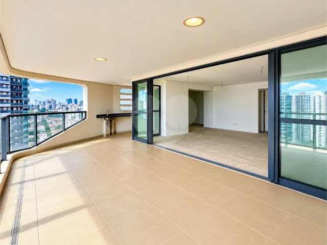Apartamento à venda com 3 suítes em Chácara Santo Antônio, São Paulo, SP