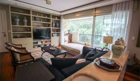 Apartamento à venda com 3 suítes em Real Parque, São Paulo, SP