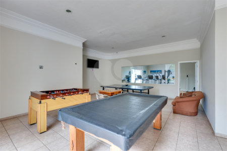 Apartamento à venda com 3 suítes em Real Parque, São Paulo, SP