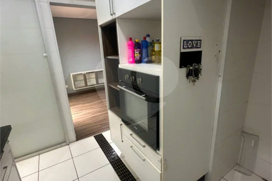 Casa de Condomínio com 3 Quartos e 2 banheiros à Venda, 311 m² por R$ 750.000
