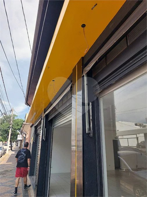 Salão Comercial para Locação | Esquina no Centro de Salto/SP