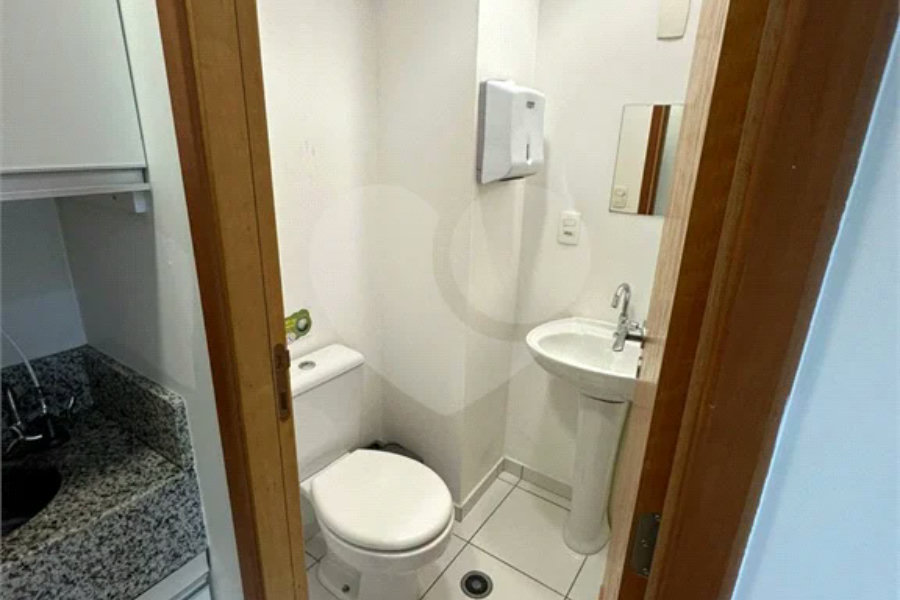 Sala à venda em Jardim Vazani, São Paulo, SP