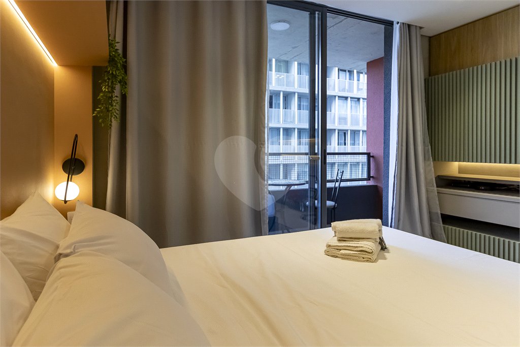 Apartamento com 24m² próximo a avenida Paulista e Metrô Consolação.