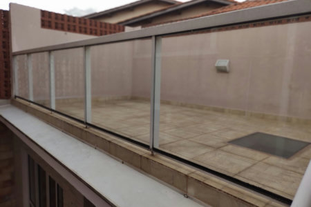 Sobrado à venda com 3 quartos, sendo 1 suíte, em Parque Ipê, São Paulo, SP