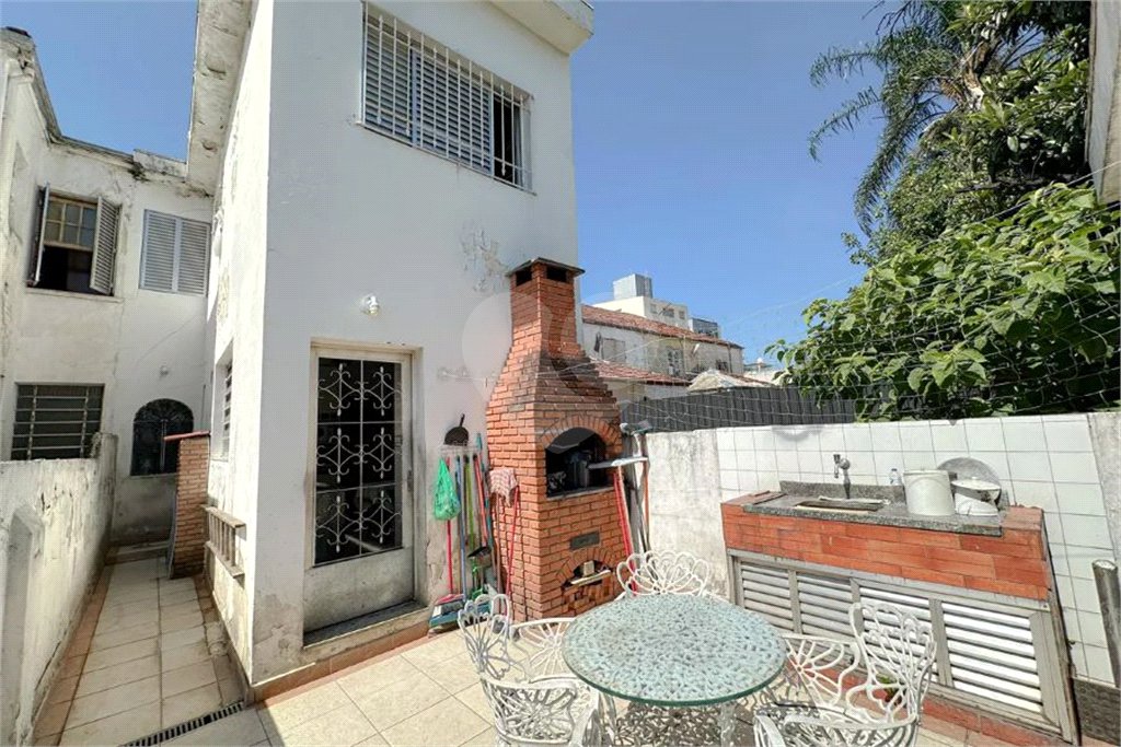 Casa à Venda | 112 m² | 3 dormitórios | 1 vaga no Bom Retiro!