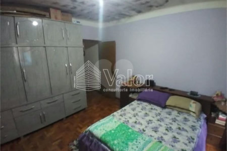 Casa Terreá á Venda.