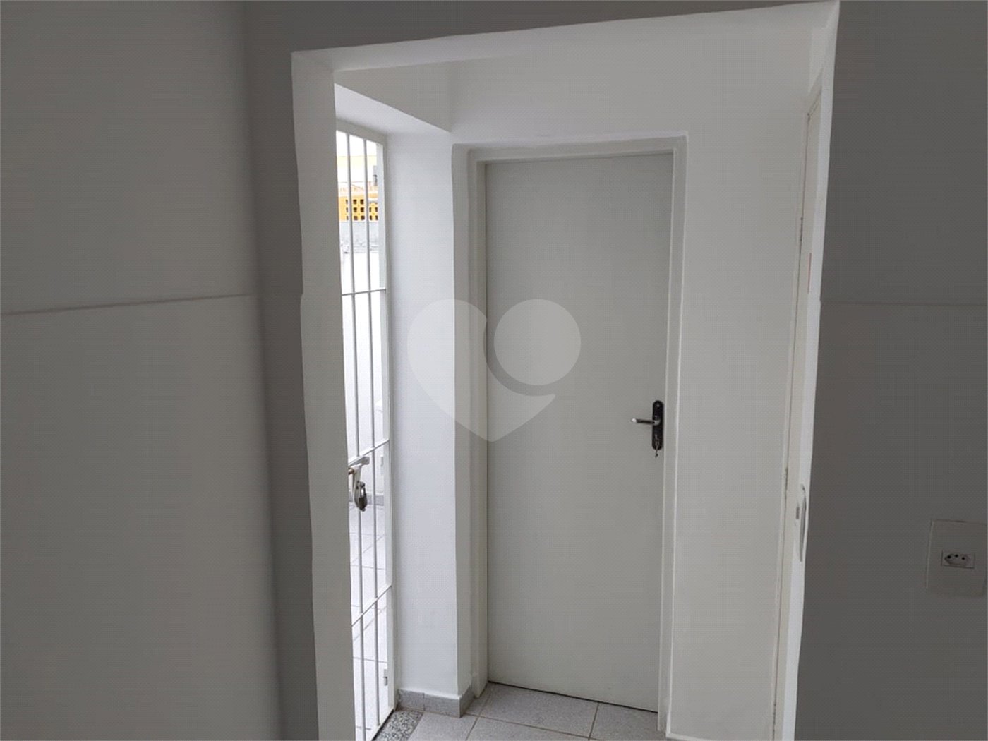 Sobrado à venda com 3 quartos, sendo 1 suíte, em Alto da Boa Vista, São Paulo, SP