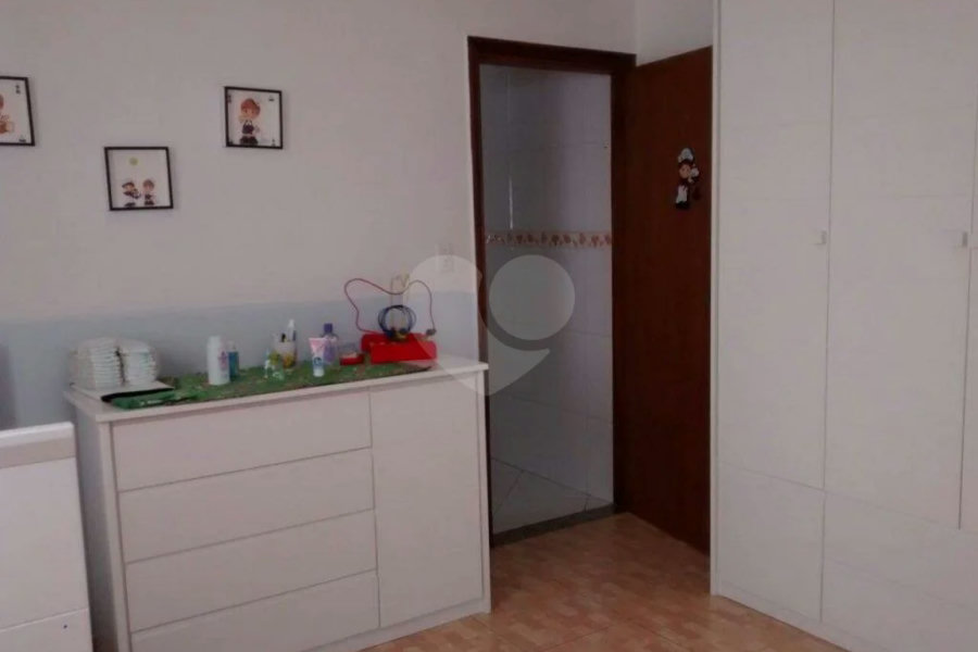 Casa térrea à venda na região do Imirim, 2 dormitórios, 2 vagas de garagem!