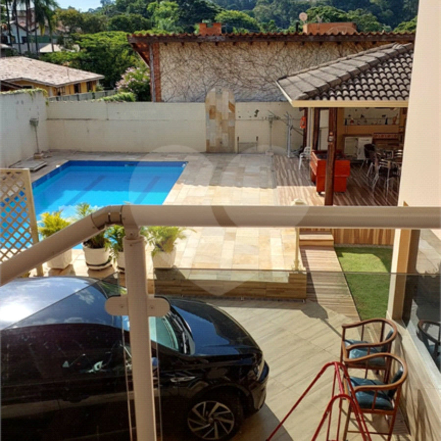Casa a Venda no Condomínio Vista Alegre Sede em Vinhedo/SP