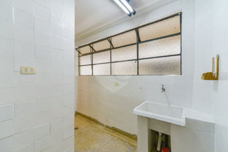 3 Quartos 0 Suites 2 Banheiros 0 Vagas 76 Área Útil 113 Área Total.
