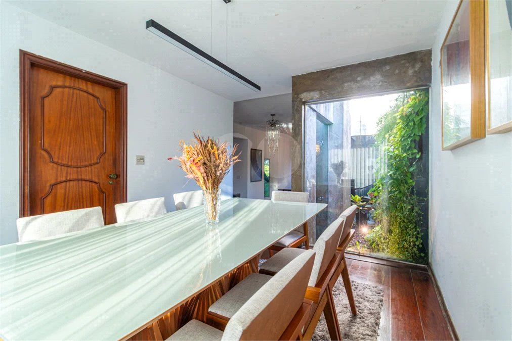 Sobrado à venda com 3 quartos, sendo 1 suíte, em Jardim Prudência, São Paulo, SP