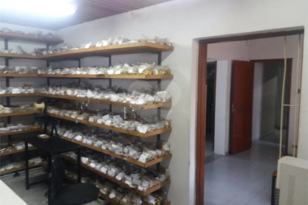 Casa à venda ou para alugar com 8 quartos em Chácara Santo Antônio, São Paulo, SP