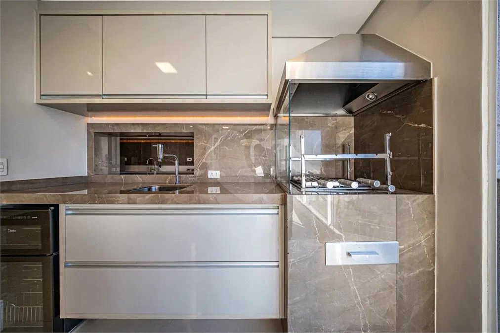 Apartamento à venda com 3 suítes em Jardim Fonte do Morumbi, São Paulo, SP