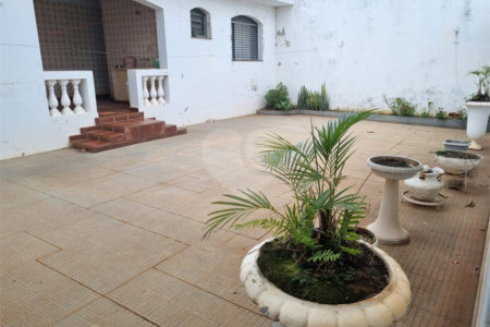 Casa comercial para locação no Centro