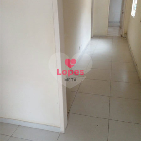 CASA A VENDA 200M², 2 QUARTOS,1 BANHEIRO,2 VAGAS, BAIRRO VILA EMA SÃO JOSÉ DOS CAMPOS/SP.