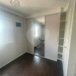 Apartamento com 03 dormitórios no Cambuci.