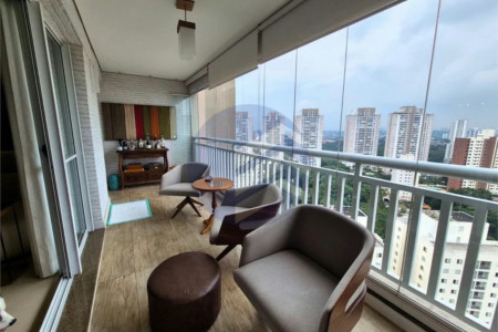 Apartamento à venda com 3 quartos, sendo 3 suítes, em Lar São Paulo, São Paulo - SP