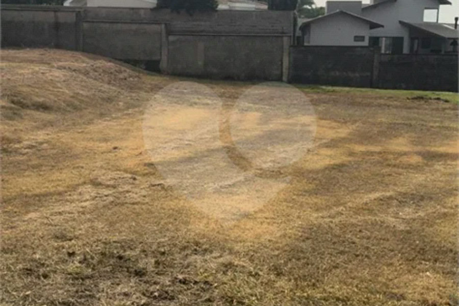 Terreno de 1.840 m2, à venda no Condomínio Park Campestre 1 na cidade de Piracicaba - SP.