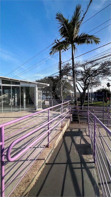 Lindo Salão Comercial para locação com 924m2 no Centro de Atibaia