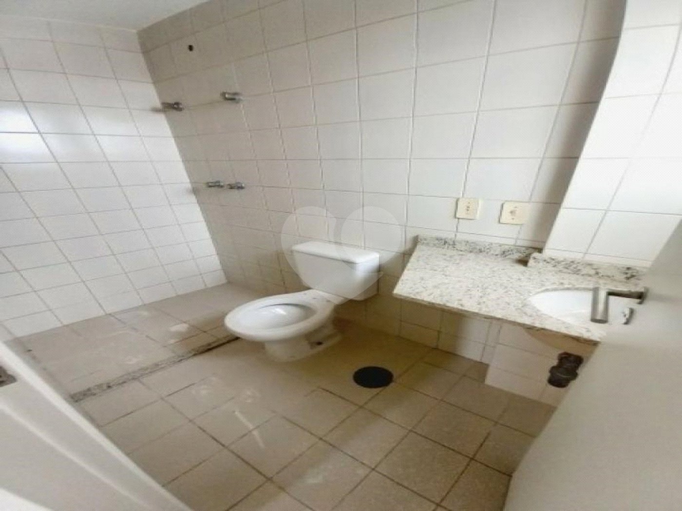 Apartamento à venda com 3 quartos, sendo 1 suíte, em Vila Santa Catarina, São Paulo, SP