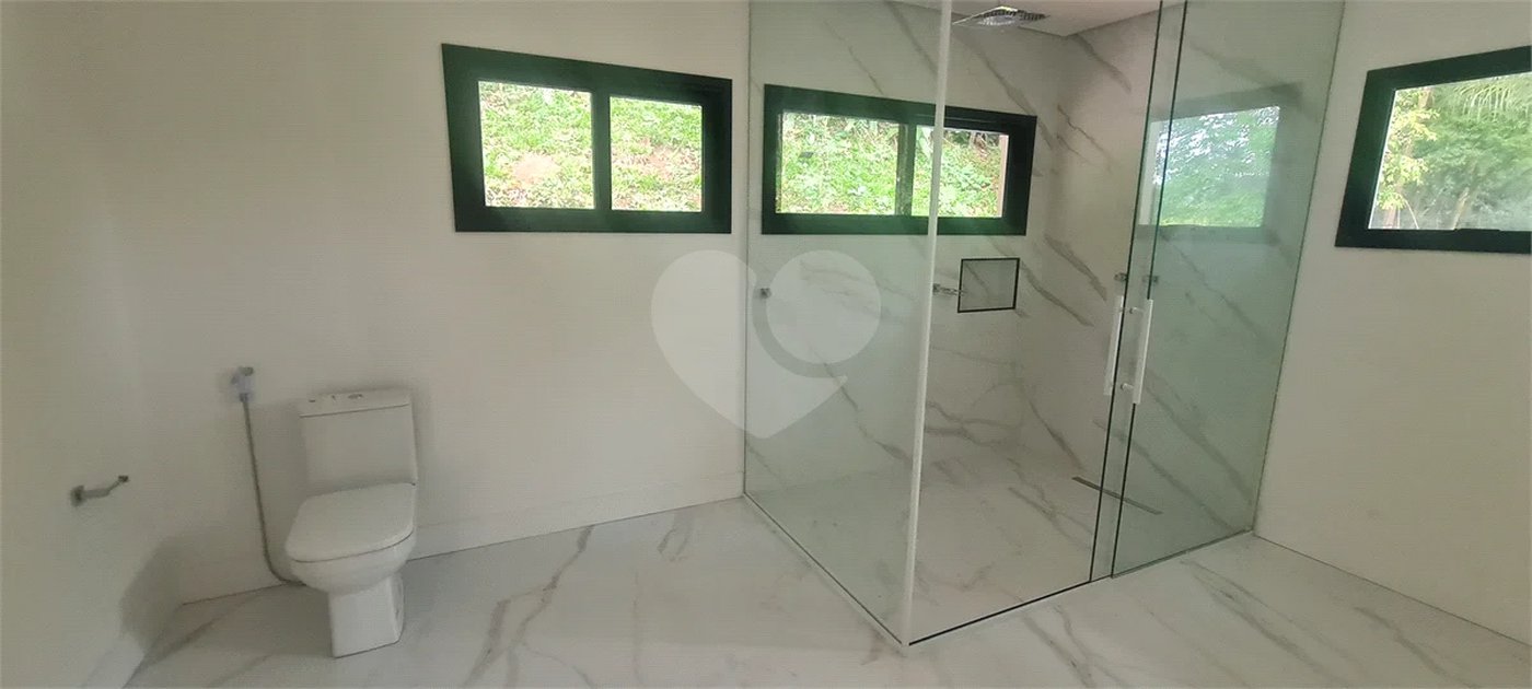 Casa à venda com 3 suítes no condomínio Alpes da Cantareira, Mairiporã - SP