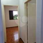 Apartamento à venda de 2 dormitórios no Edifício São José, Araraquara