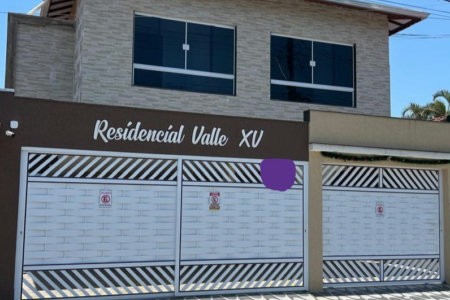 Duplex à venda com 2 quartos, sendo 1 suíte, apenas 400m Mar