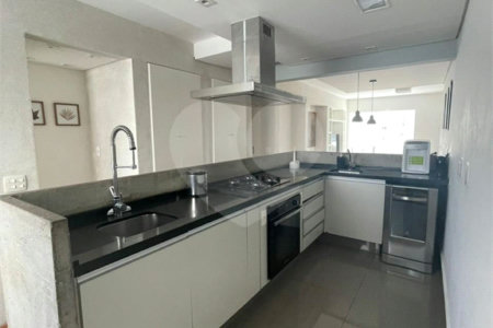 Apartamento à Venda no Itaim Bibi com Infraestrutura Completa de Lazer