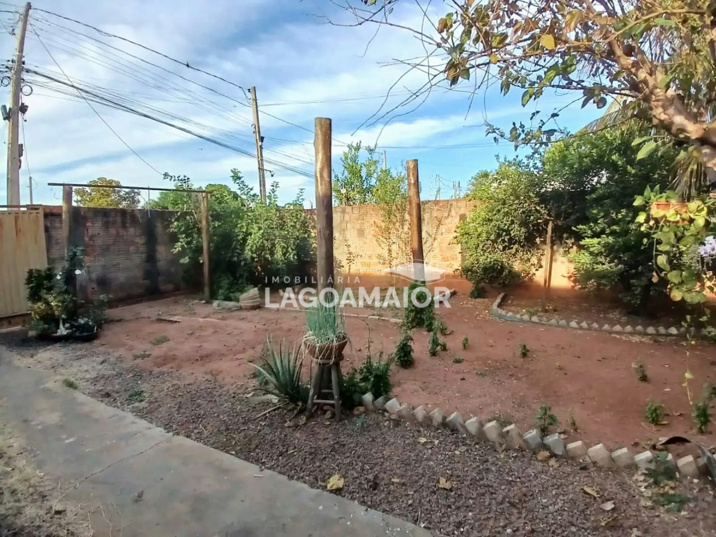 Casa à venda com 2 quartos em Jardim Cangalha, Três Lagoas - MS