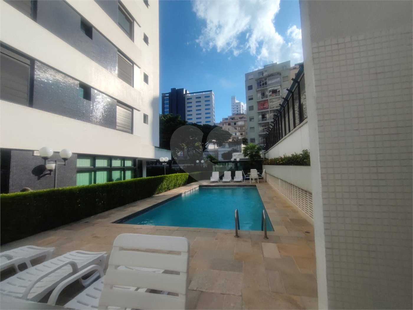 Apartamento à venda com 4 quartos, sendo 3 suítes, em Aclimação, São Paulo, SP