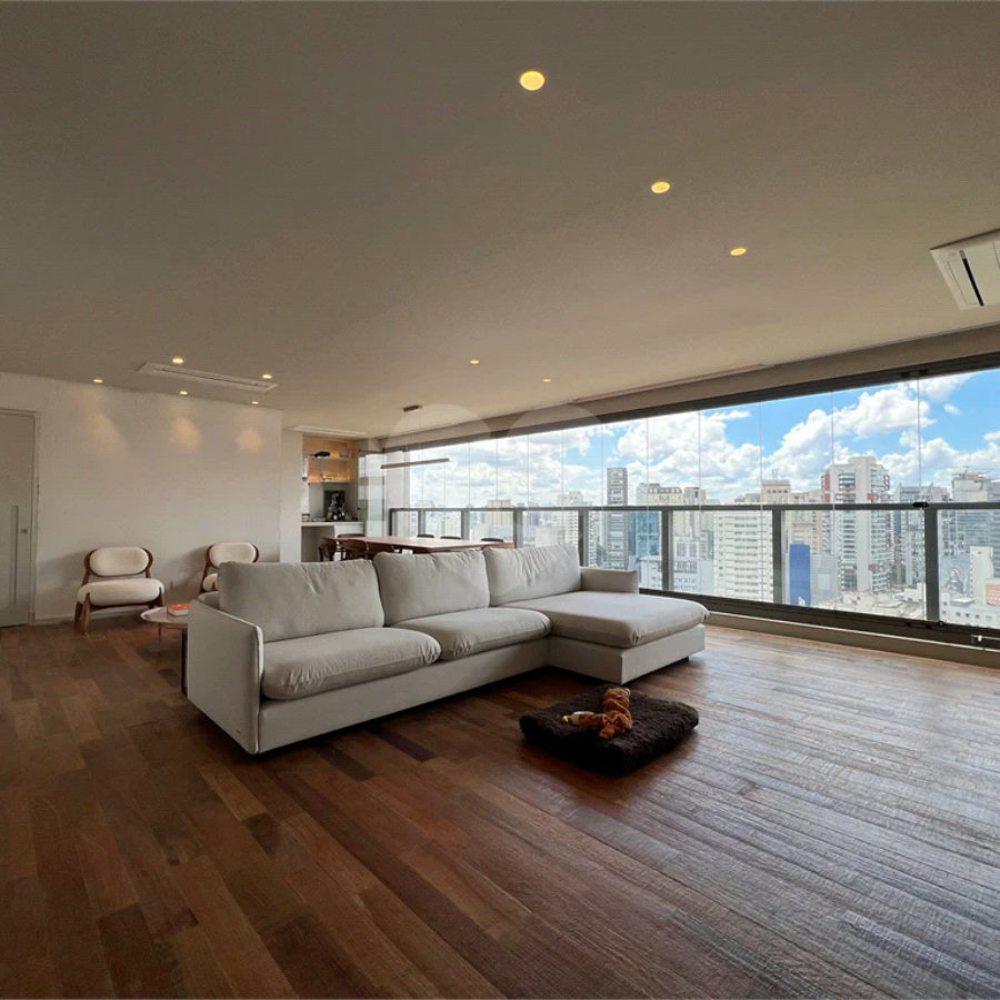 Apartamento de Alto Padrão próximo à Praça Pereira Coutinho