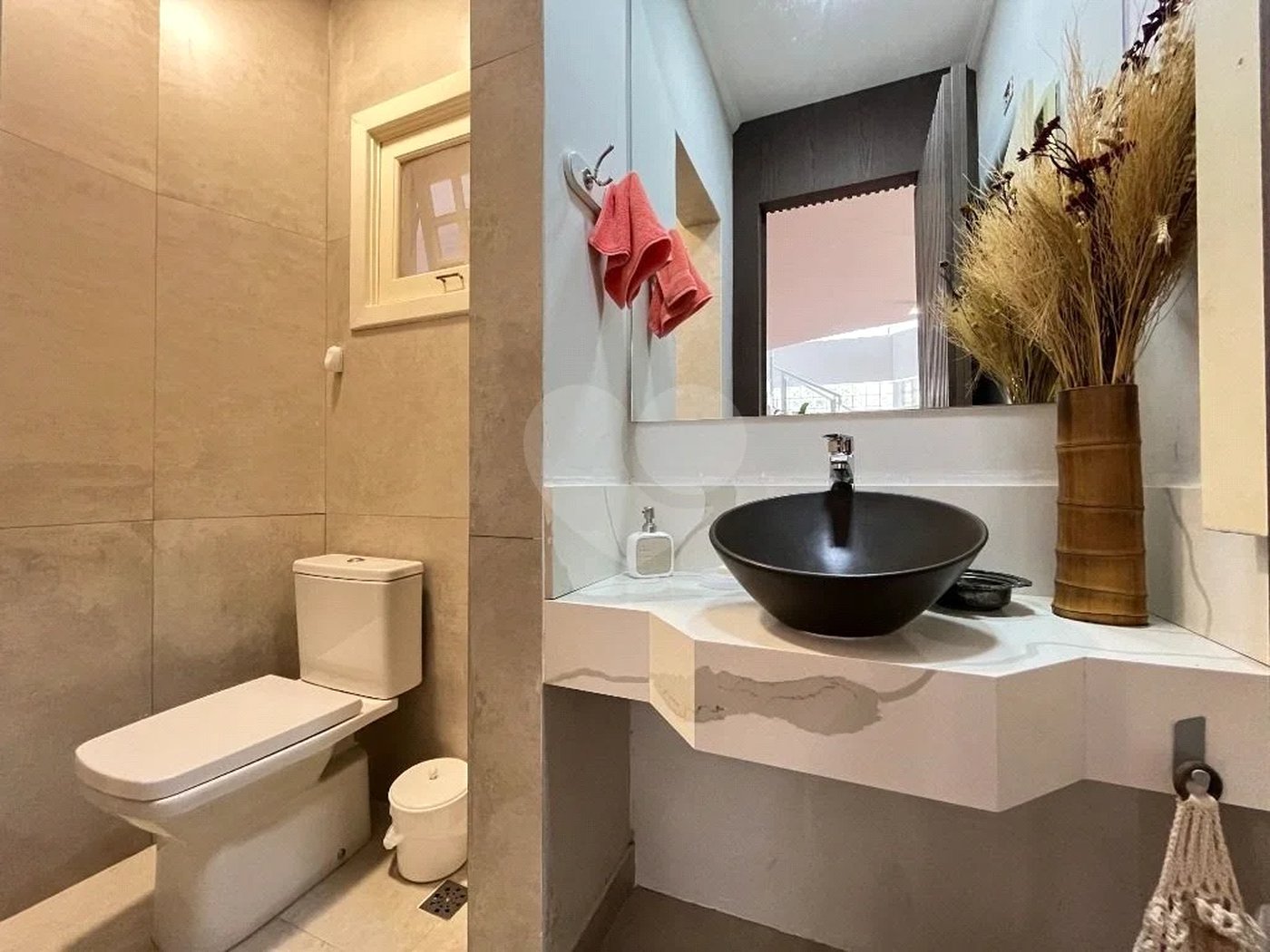 Casa à venda com 5 quartos, sendo 4 suítes, em Riviera de São Lourenço, Bertioga, SP