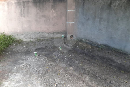 Terreno à venda em condomínio residencial no Serramar – Rio das Ostras, a 5 minutos da praia