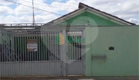 Casa à venda com 3 quartos, sendo 1 suíte,  em Parque Primavera, São Carlos, SP