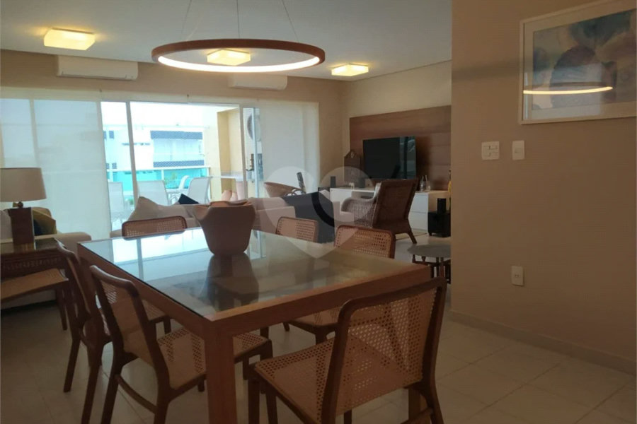 Cobertura à venda com 4 quartos, sendo 2 suítes,  em Riviera de São Lourenço, Bertioga, SP
