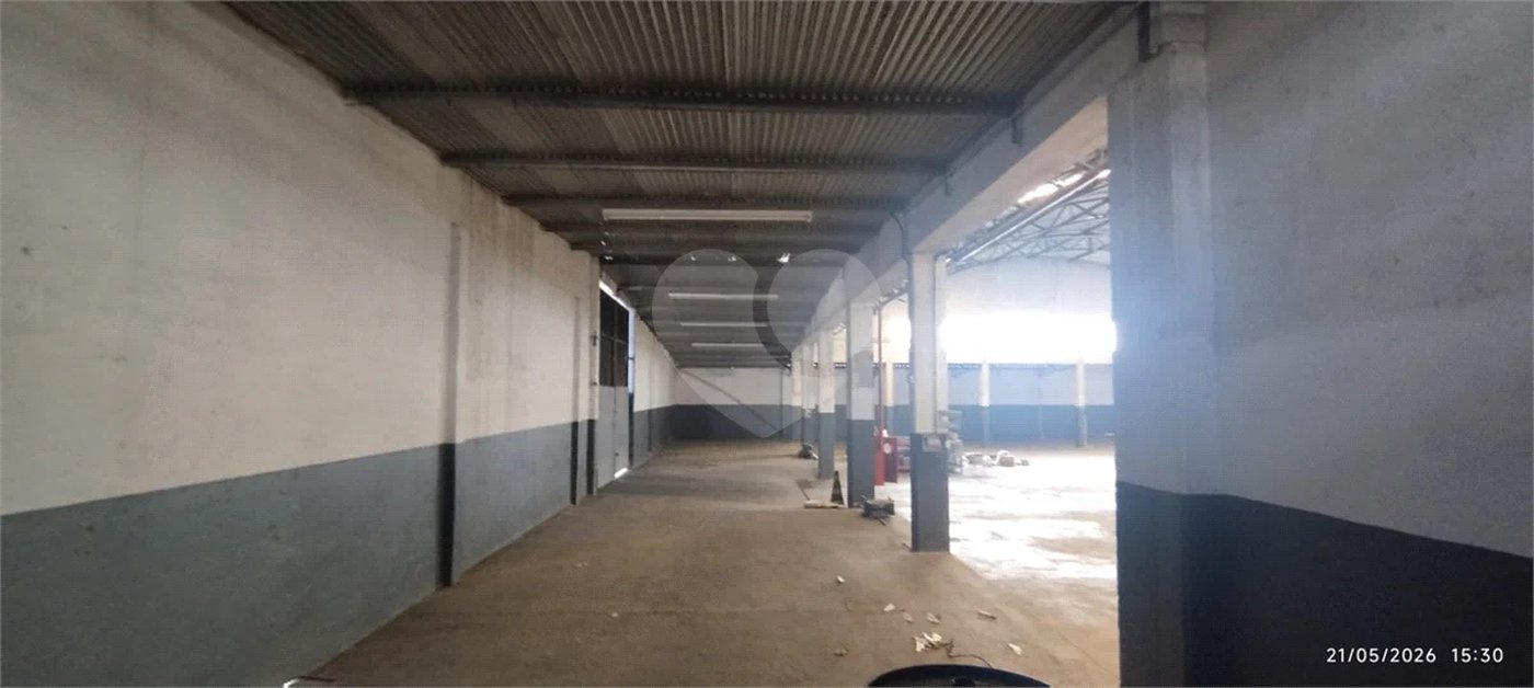 Excelente Galpão Industrial e Comercial em Jundiaí com AVCB e Zoneamento ZR3